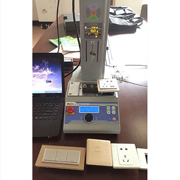 MX2-500N精密電動(dòng)立式機(jī)臺廣受公牛品牌等青睞